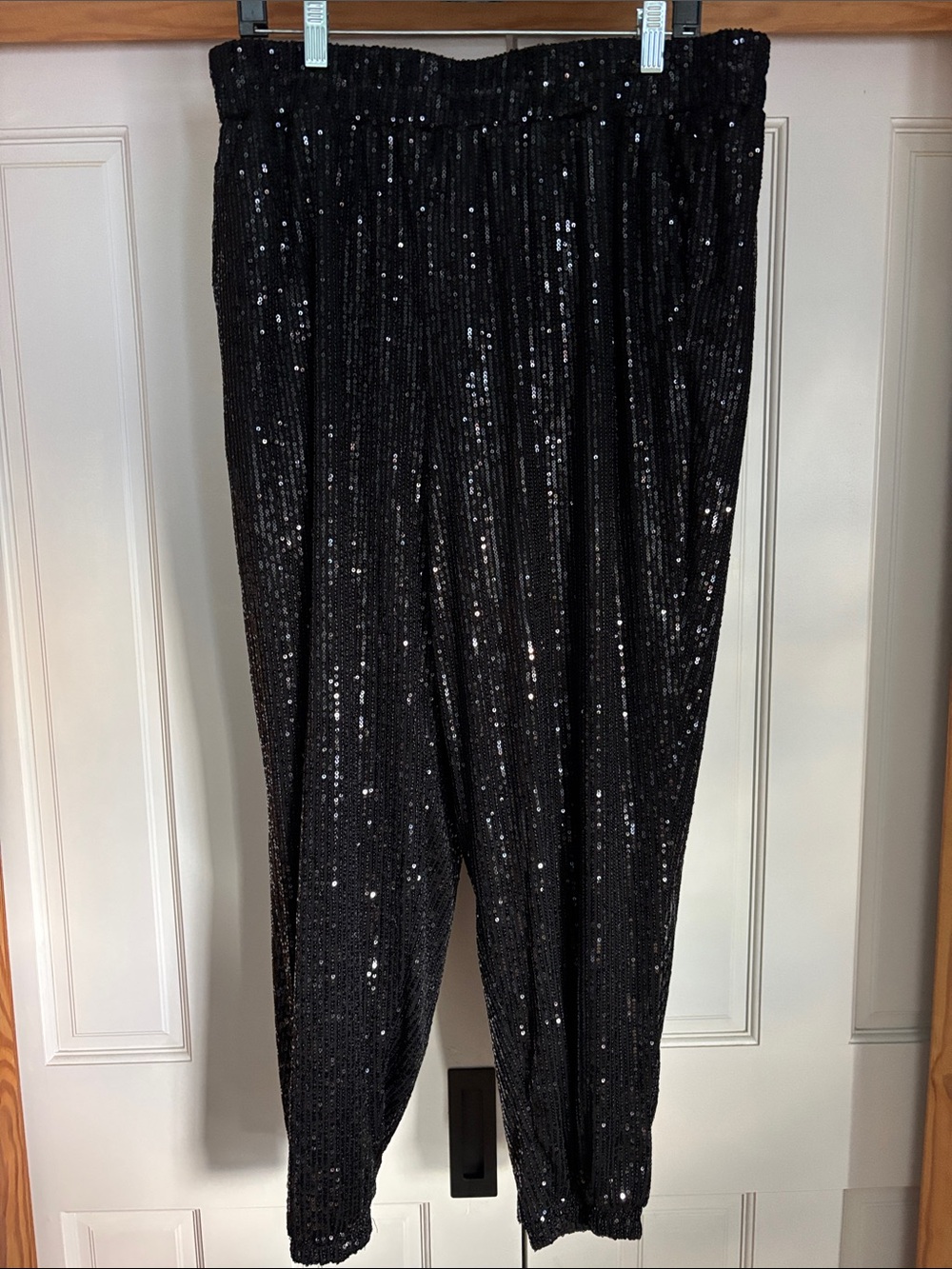 Lane Bryant Black Sequin Pull-On Joggers. Size 16